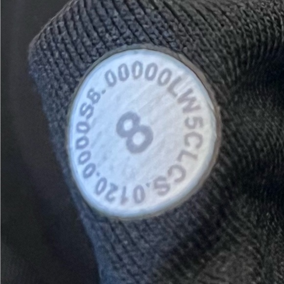 Lululemon Sheer Will High-Rise Tight 28" *Camo
Black Size 8 - Picture 13 of 13